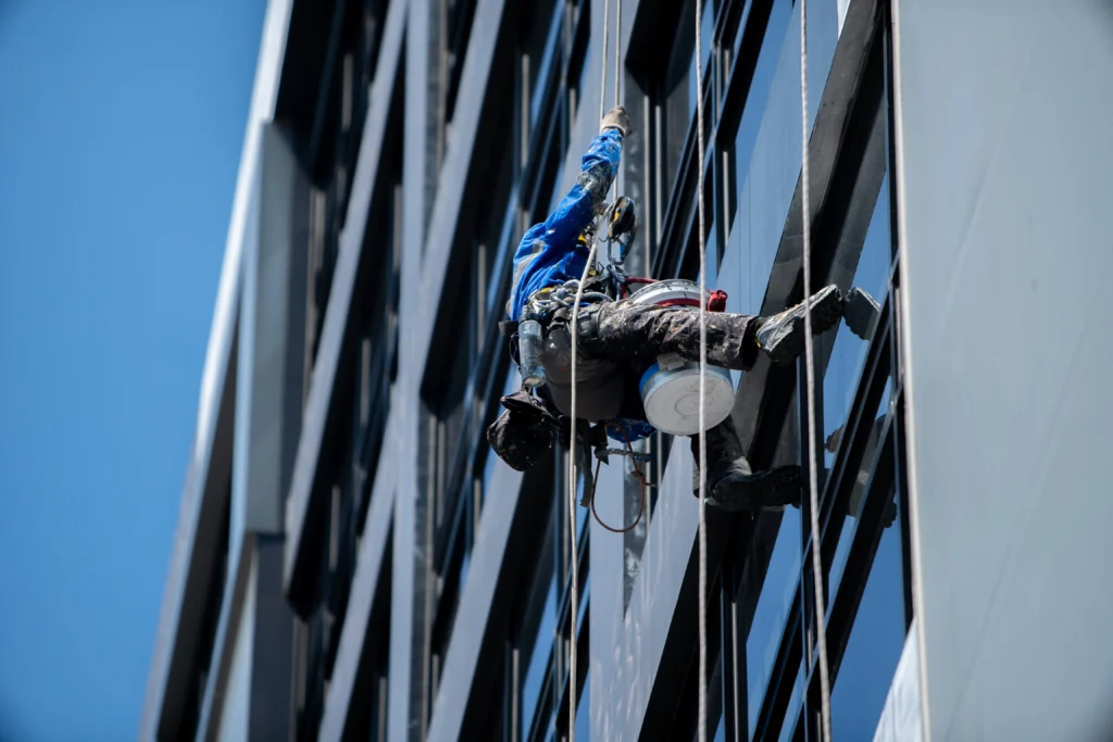 jasa pengecatan gedung tinggi